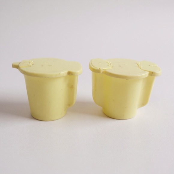 Tupperware Yellow Sugar 577-9 Creamer 574-11 Set with Lids Vintage Retro - Picture 1 of 4